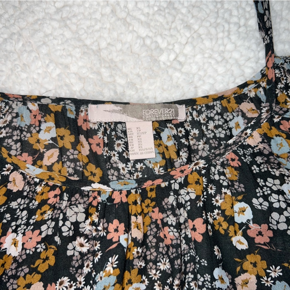 Blouse - Picture 2 of 2